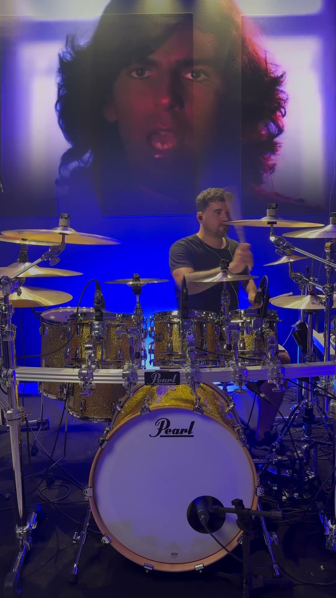 Marco Drums na bateria no drum cover de Cheri Cheri Lady — Modern Talking
